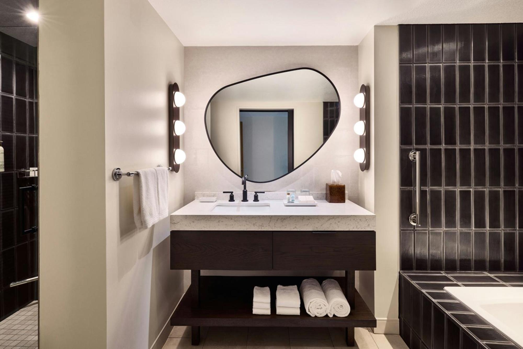 Renaissance Phoenix Glendale Hotel & Conference Center Екстер'єр фото